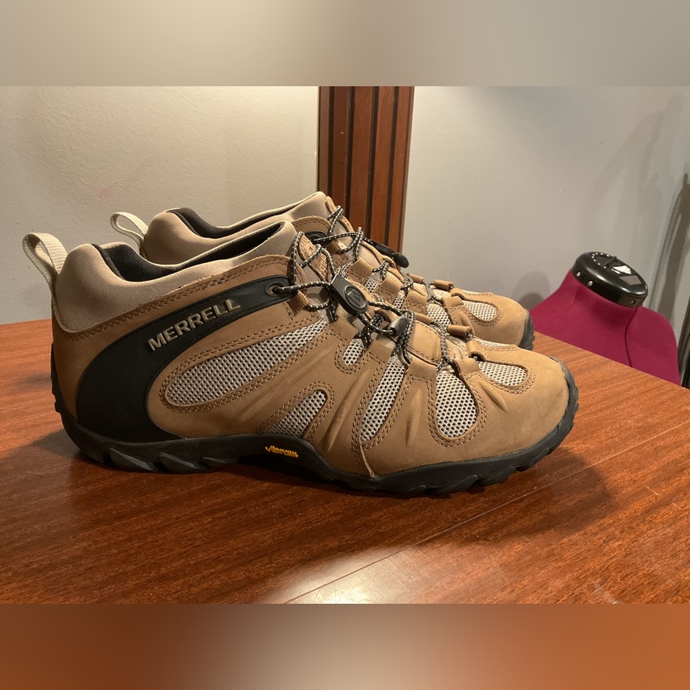 Merrell Tan and Black Outdoor Sneakers